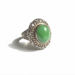 Vintage Sterling Silver Filigree Green Jade Statement Ring